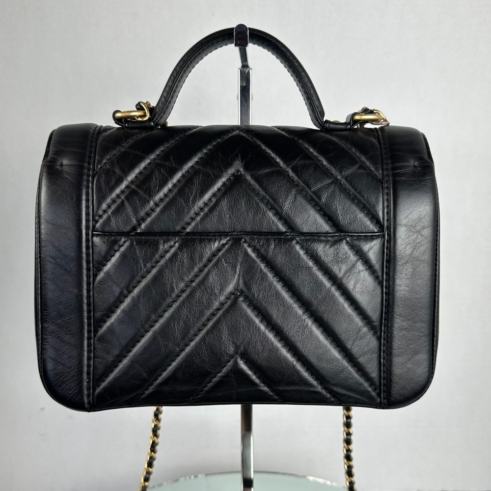 Chanel Trendy CC Top Handle Flap Bag Black Chevron Leather GHW - Picture 4 of 17